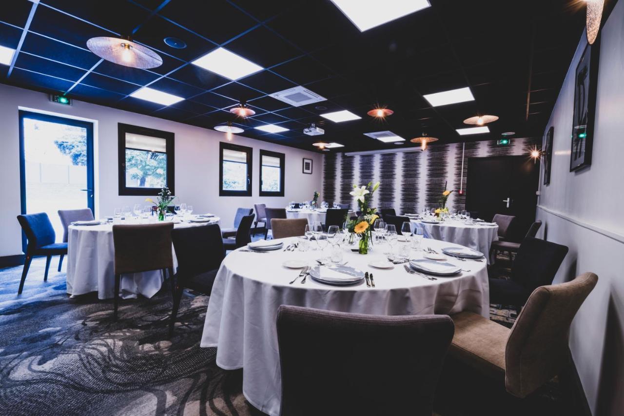 Mercure Pau Palais Des Sports Eksteriør billede