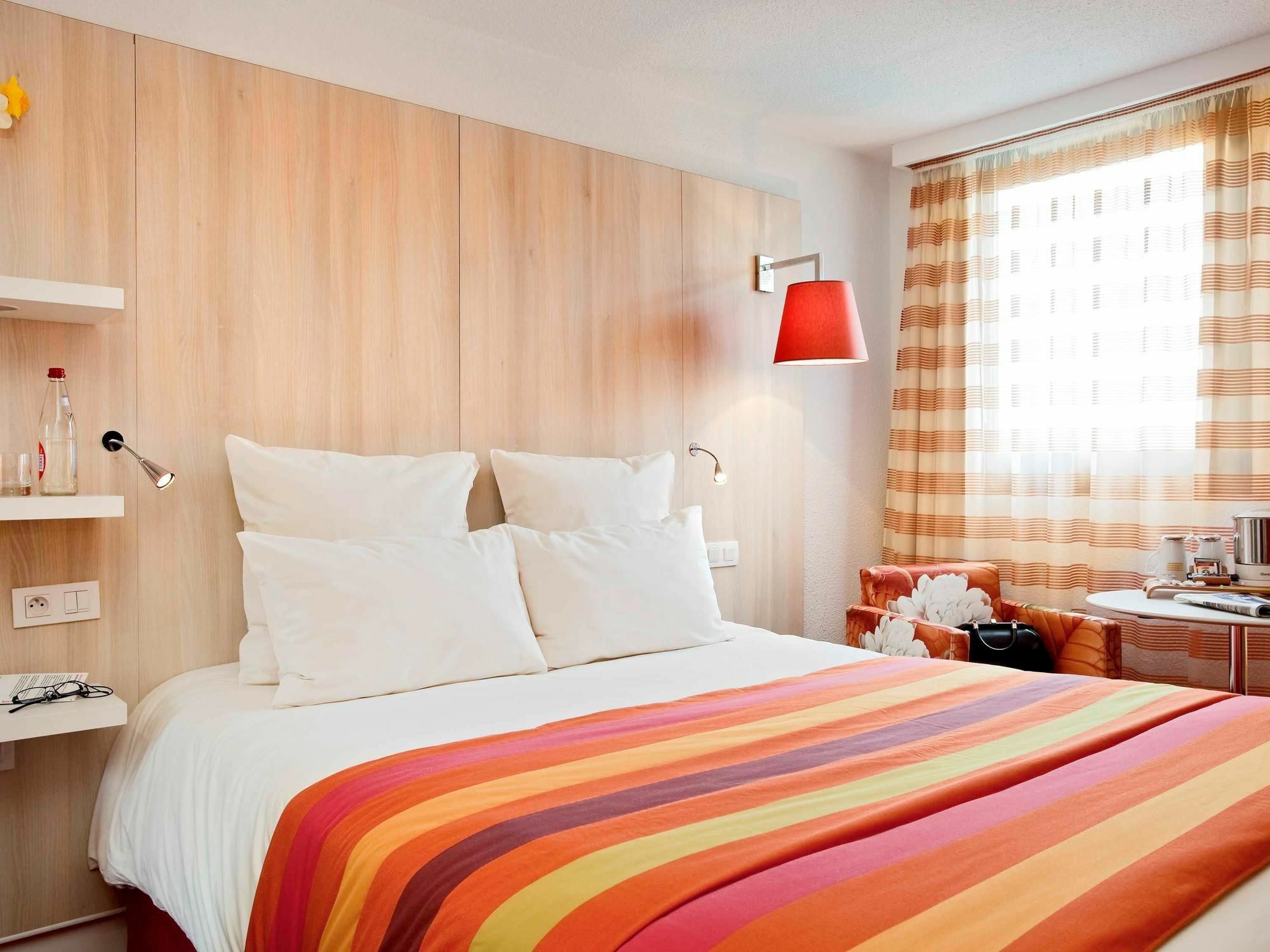 Mercure Pau Palais Des Sports Eksteriør billede